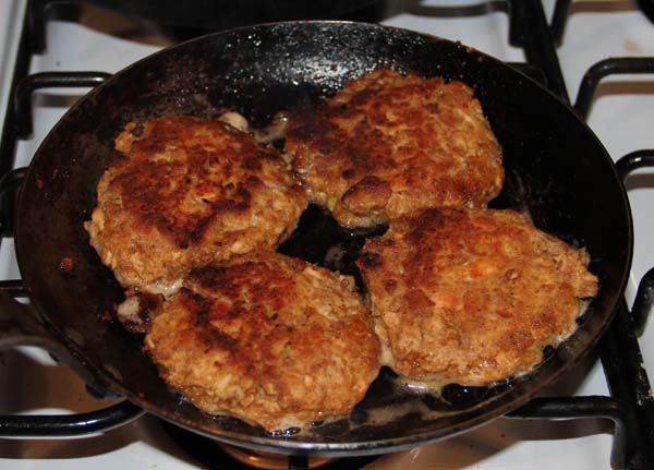 croquettes frying